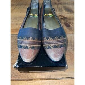 NIB Womens My-Tai Casuals‎ Vintage Woven Black Gold Red Loafers Flats Size 7